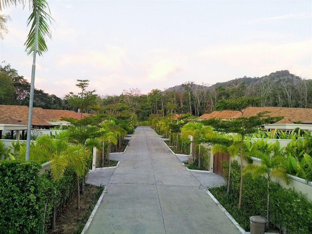 Modern Thai Villa Rawai Экстерьер фото